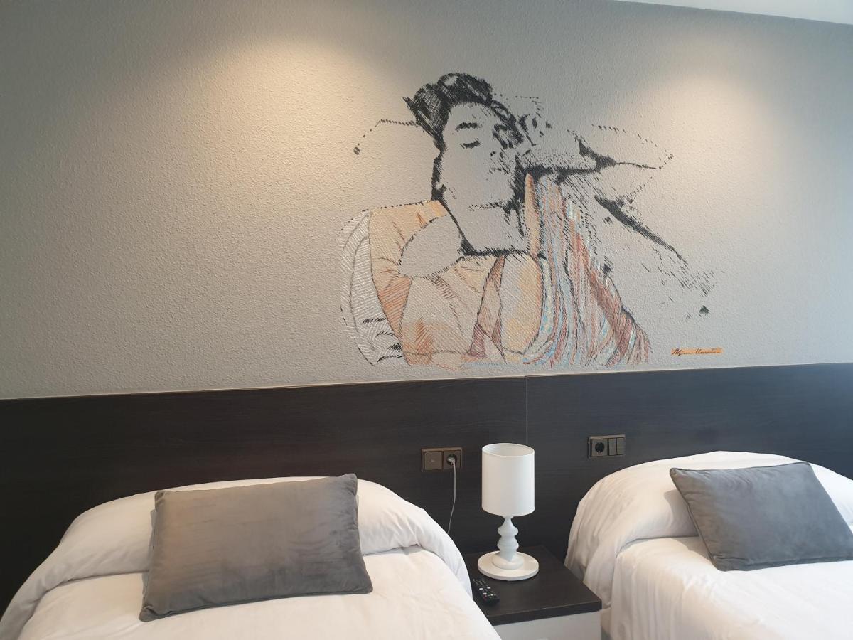 Hotel Arts - Gasteiz Centro Витория Экстерьер фото